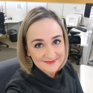 Meet your Posher, Simone